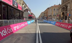 Cuneo vestita a festa: arriva il Giro d'Italia (FOTO)