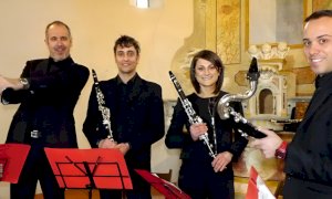 Mercato in Musica a Boves, sabato 28 maggio in piazza Italia i 5/4 Clarinet Ensemble