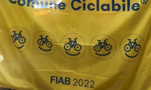 Cuneo “ComuneCiclabile”: anche quest’anno 4 “bike smile” sulla bandiera di FIAB