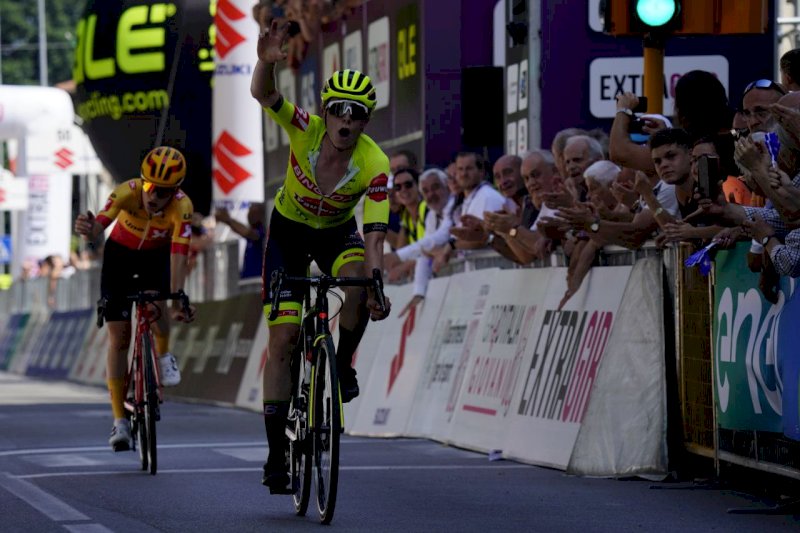 Giro Under 23, il belga Gil Gelders vince la Busca-Peveragno