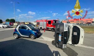 Incidente a Savigliano, scontro tra un Doblò e una Smart
