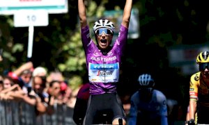 Straripante Elisa Balsamo: la peveragnese vince ancora al Giro Donne