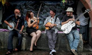 La Teres Aoutes String Band e il duo Des Chimes domani in valle Stura con Occit'amo