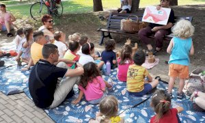 Bra: ultima lettura animata prima della pausa estiva