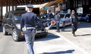 Misure cautelari per sette passeur a Ventimiglia: emessi anche divieti di dimora nella Granda