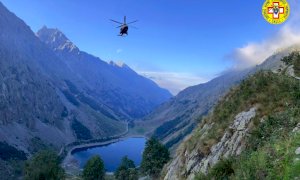 Valle Gesso, escursionista 85enne scivola lungo il sentiero per il rifugio Genova e muore