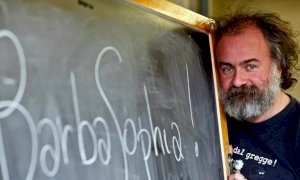 Torna nel Cuneese il prof di filosofia più amato del web: Matteo Saudino annunciato a Bra il 29 settembre