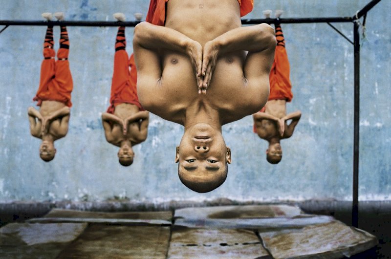 Gli straordinari scatti di Steve McCurry in mostra al Filatoio di Caraglio
