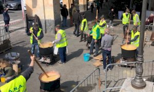 Domenica 25 la “polenta alpina” del Gruppo delle penne nere di Bra alla Zizzola