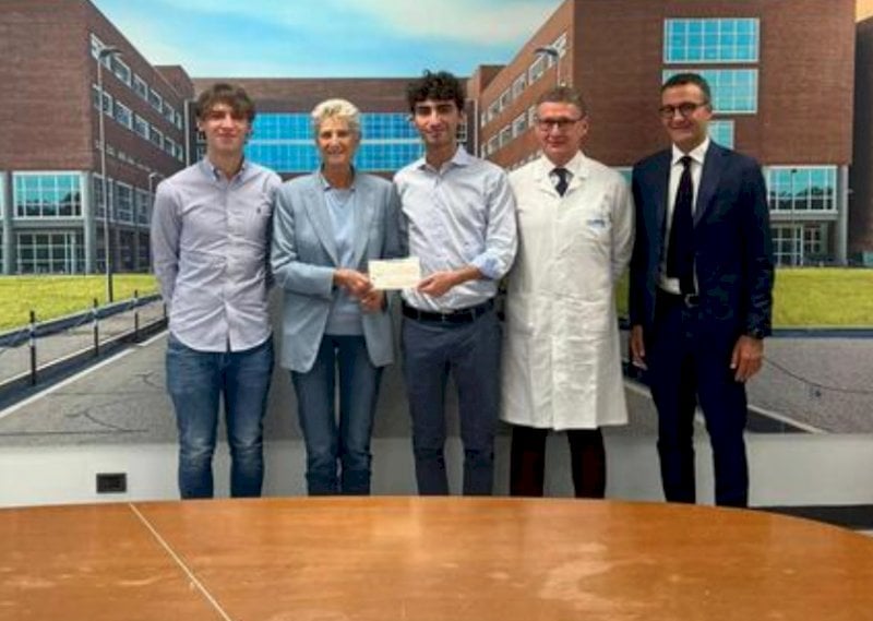 Due fratelli di Mondovì donano 10 mila euro all'Istituto di Ricerca di Candiolo in memoria della madre