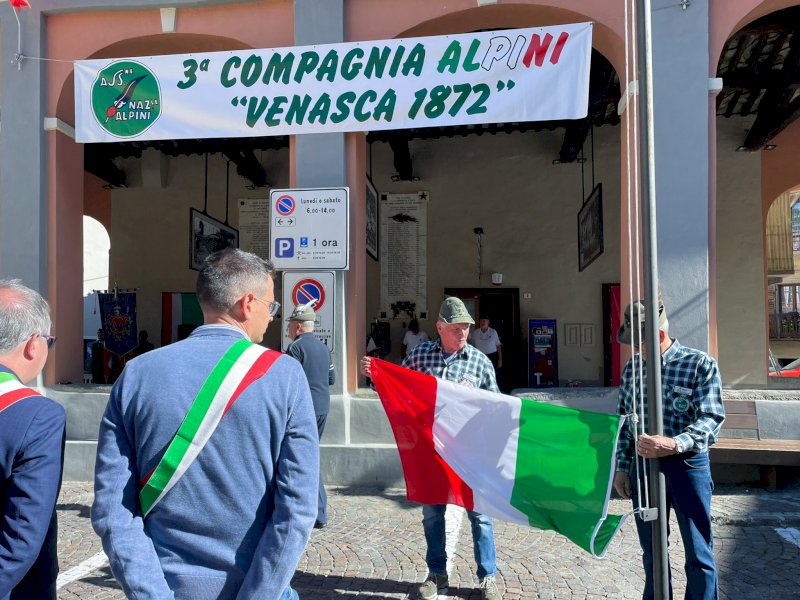 A Venasca si scopre una targa in onore della terza Compagnia Alpina