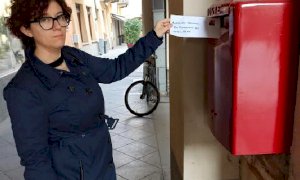 I Radicali spediscono buste contenenti ciocche di capelli all'ambasciata iraniana