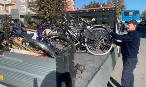 A Savigliano il Comune ha fatto rimuovere ventotto biciclette abbandonate