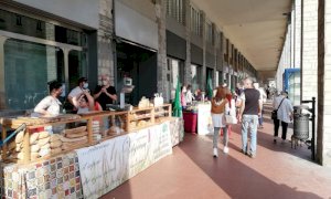 Cuneo, il mercato contadino del giovedì in corso Giolitti si rinnova e si anima