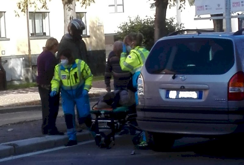 Cuneo, un ferito lieve nell'incidente in corso IV Novembre