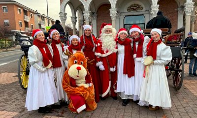 Immacolata di festa ad Alba: l’allegra carovana di Babbo Natale in giro per i Borghi cittadini