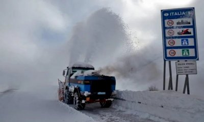 Neve sul Colle della Maddalena, la strada chiude ai mezzi pesanti
