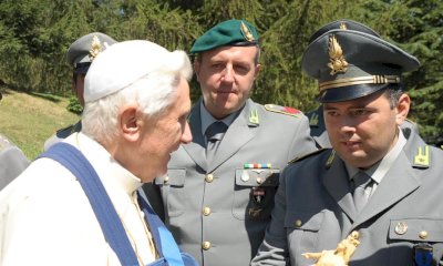 Lutto anche a Bra per la morte di Benedetto XVI, il Papa della Madonna dei Fiori