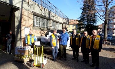 Il Lions Club di Cuneo dona generi alimentari per i più bisognosi