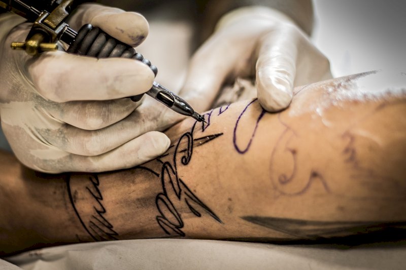 In Piemonte nuove norme per tatuaggi e piercing