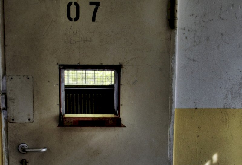 Il garante dei detenuti: “Cospito va trasferito da Sassari”