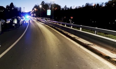 Ubriaco al volante, provoca un incidente: denunciato