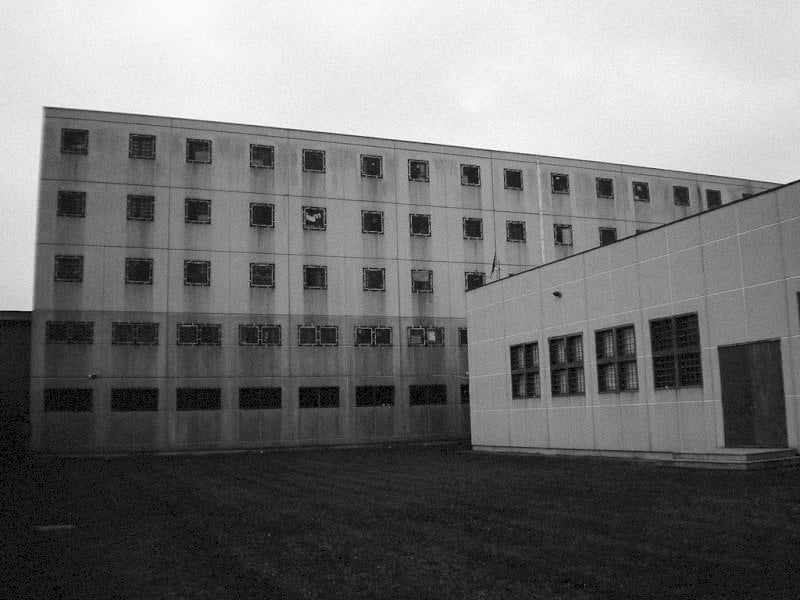 in foto: il carcere di Saluzzo