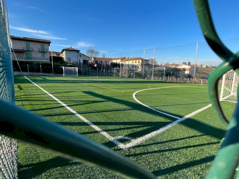 Castiglione Tinella ha il suo campo sportivo, da sabato 18 marzo accessibile per il gioco