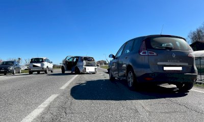 Scontro tra due auto sulla SS21 a Fontanelle, feriti in conducenti