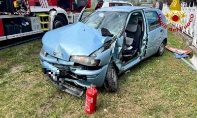 Auto fuori strada a Busca, un ferito