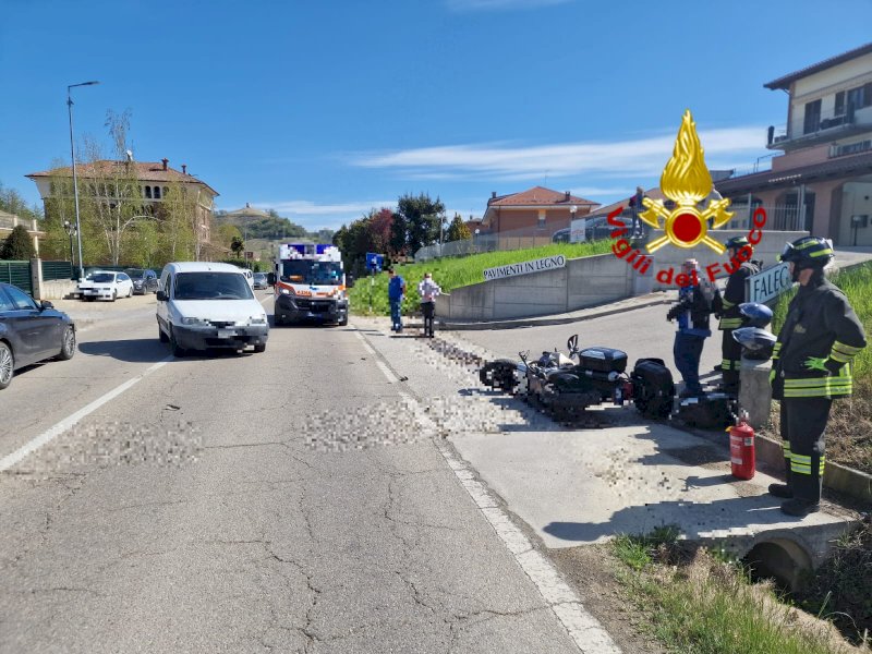 Vezza d’Alba, un ferito nell’incidente tra moto e auto