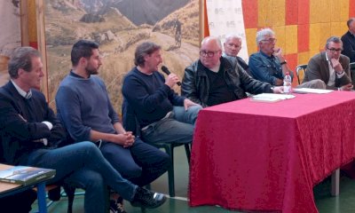 Calcio: Roccabruna si emoziona per Beppe Signori, in val Maira per presentare il libro e annunciare due stage
