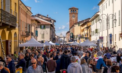 Il 7 maggio a Cherasco il mercato dell'antiquariato