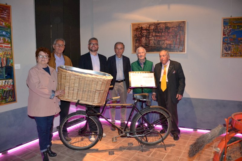 Inaugurata a Bra la mostra dedicata alla bicicletta
