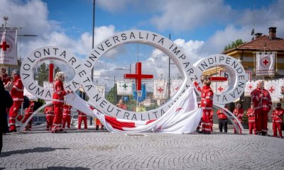 Cuneo celebra la Croce Rossa con il “Terzo Paradiso” di Pistoletto