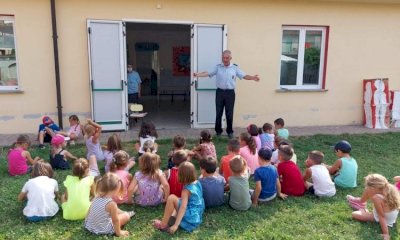 Educazione stradale con la Polizia Locale di Cherasco tra gli alunni dell’Istituto Scolastico Taricco
