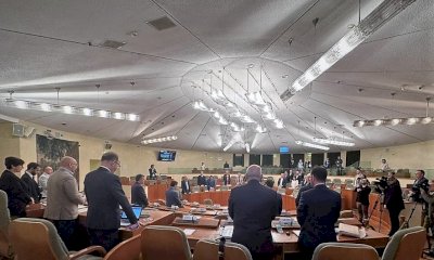 In Consiglio regionale un minuto di raccoglimento in memoria di Silvio Berlusconi