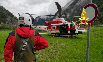 Escursionista cade a Elva, lo recuperano i pompieri con l’elicottero