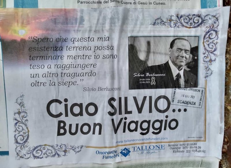 "Ciao Silvio. Buon viaggio": anche nella Granda necrologi per Berlusconi