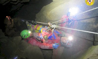 Esercitazione in grotta a Roccaforte Mondovì per il Soccorso Alpino piemontese