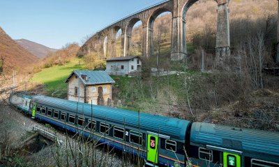 Un viaggio fotografico lungo la Cuneo-Nizza: la mostra a Vernante fino a ottobre