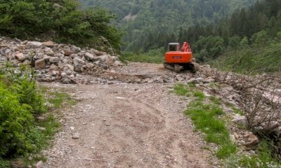 Lavori in corso lungo la strada per il Valasco