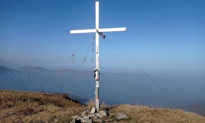 Escursionista cade sul sentiero a Valmala, interviene il Soccorso Alpino