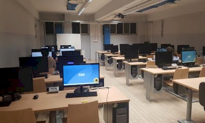 Il 50 per cento degli istituti scolastici del Piemonte non ha l’aula di informatica                       