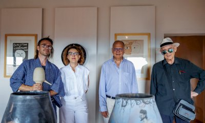 Il ceramista marsigliese Olivier Zol in visita alla mostra di Peverelli e Picasso di Mondovì