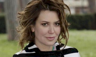 Racconigi, ottimo inizio per Libri a Castello: stasera arriva Sabina Guzzanti