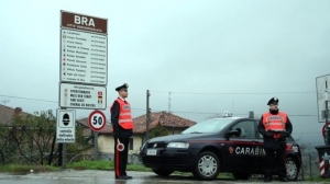 Donna rapinata per 15 euro, minorenne denunciato dai Carabinieri