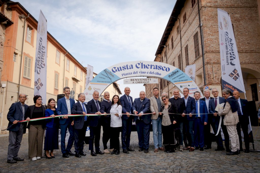 Gusta Cherasco, un successo di pubblico alla scoperta dei sapori di Piemonte e Sicilia