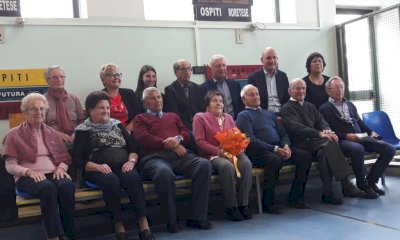 Il Centro incontro di Roreto ha premiato la centenaria Maria Torta