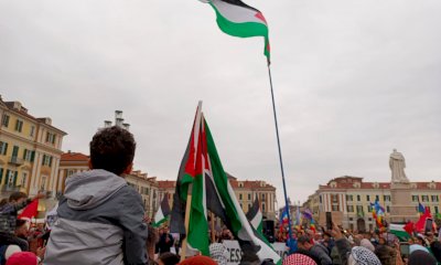 In centinaia a Cuneo contro i bombardamenti: “Palestina libera, Israele assassina” (GALLERY)